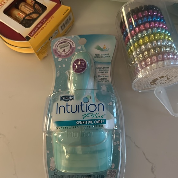 Bundle of 4 - Picture 10 of 12